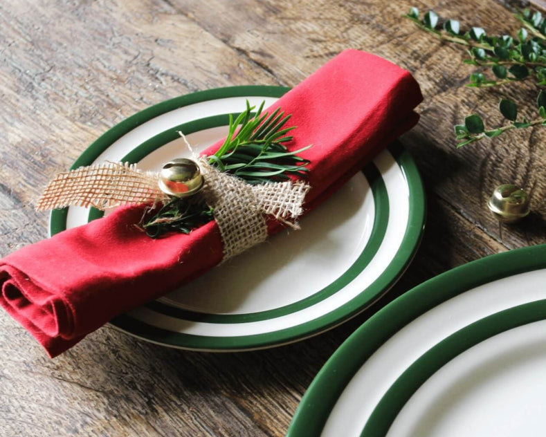 Sfeer foto kerst tafel met Adder Green van Cornishware