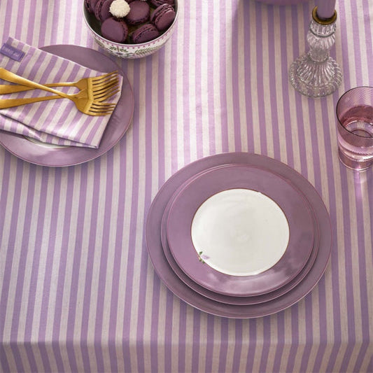 Lily & Lotus bord in lila voor ontbijt en lunch