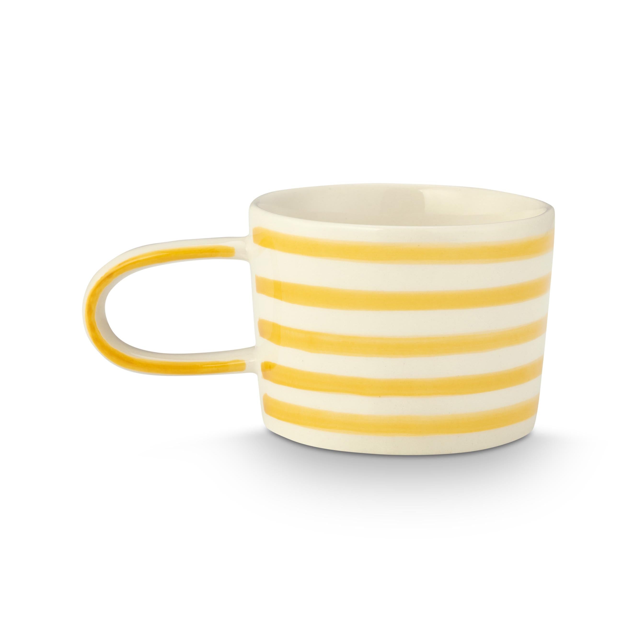 VT Wonen mok Stripes 350 ml in geel, handgeschilderd stoneware met grafisch patroon