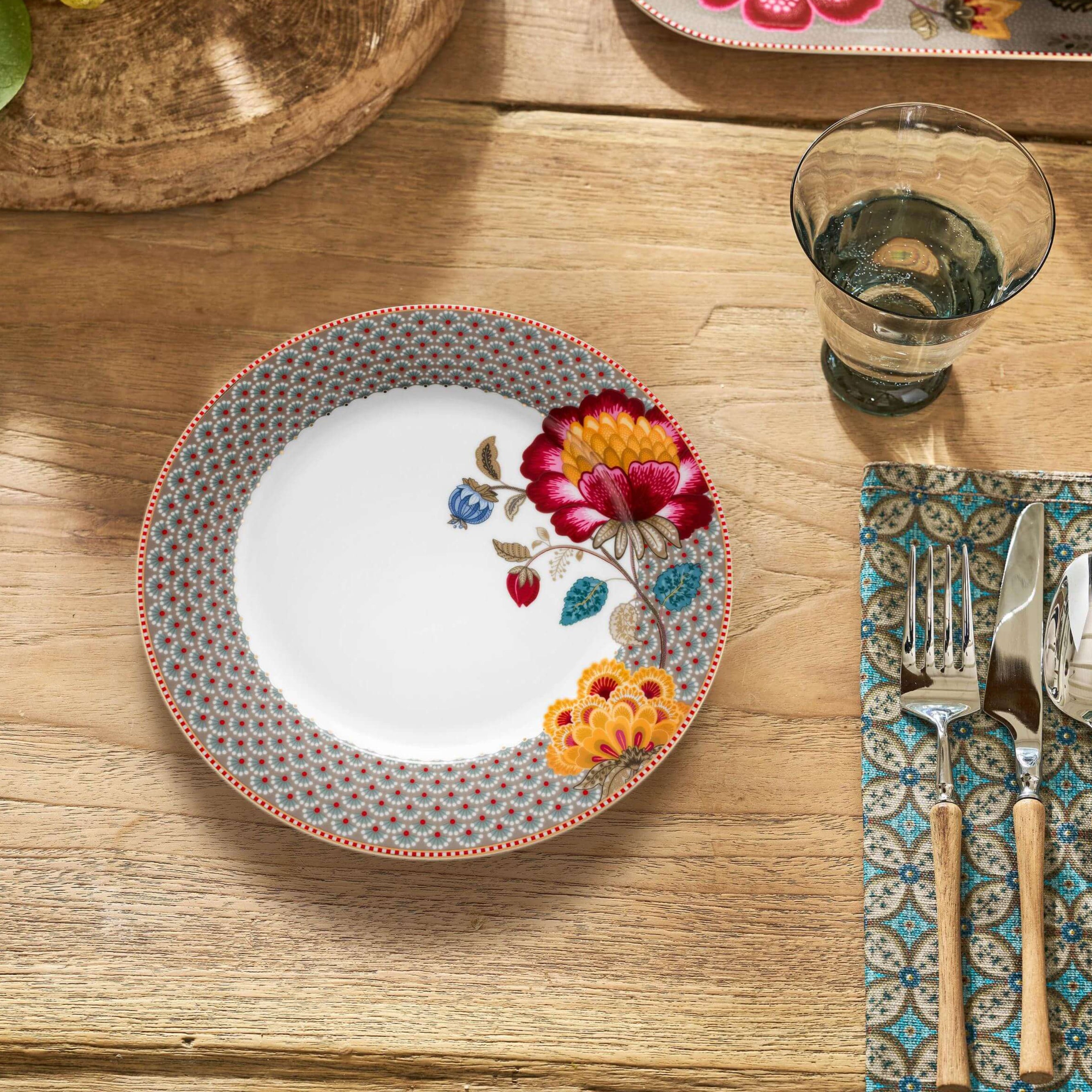 Dinerbord bruin Pip Studio Blooming TAles Khaki op tafel