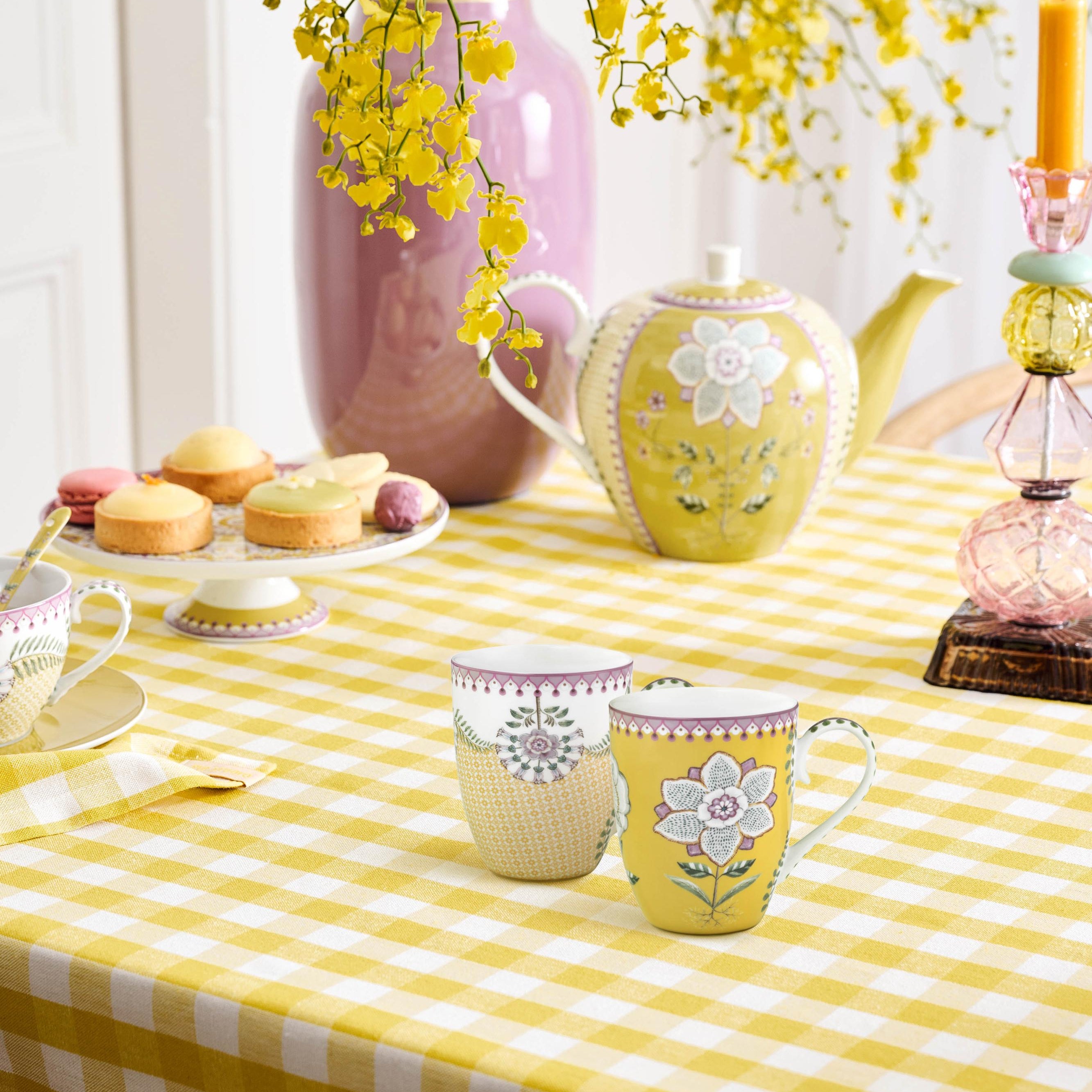 Pip Studio Lily and Lotus Yellow Mugs L set/2 - 350ml