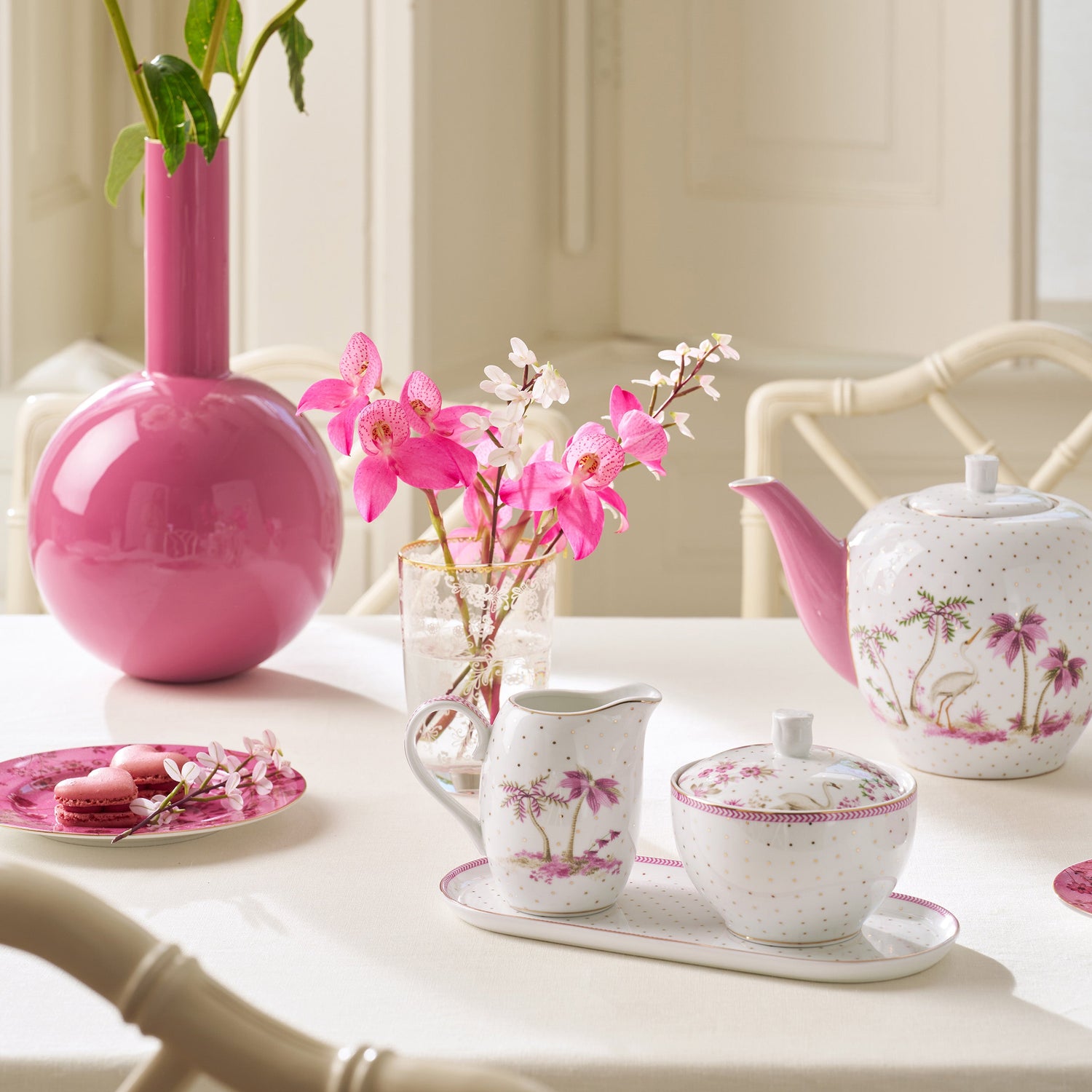 pip studio servies jolie pink suikerpot, melkkan en schotel. 