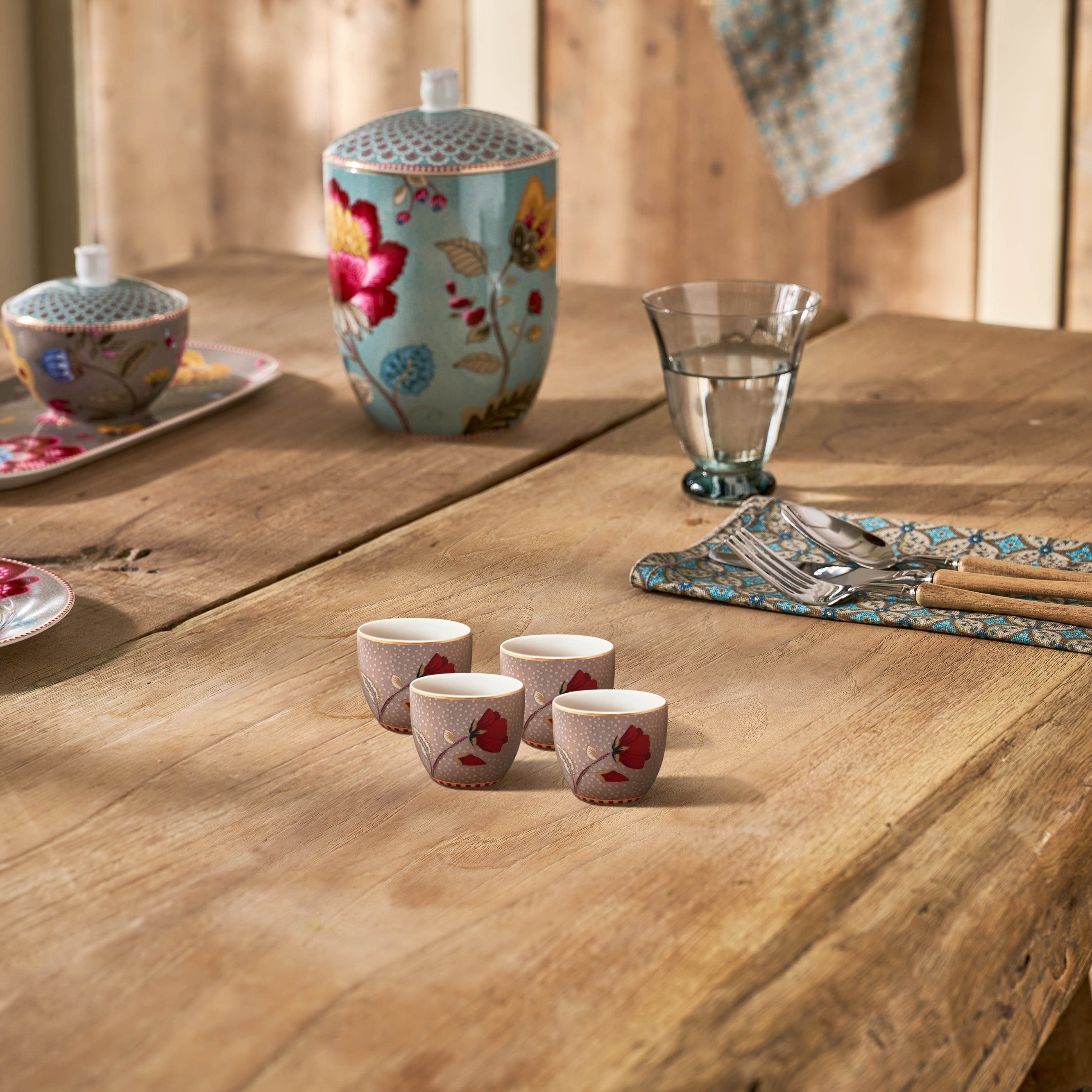 Pip Studio Blooming Tales Khaki eierdoppen set van vier