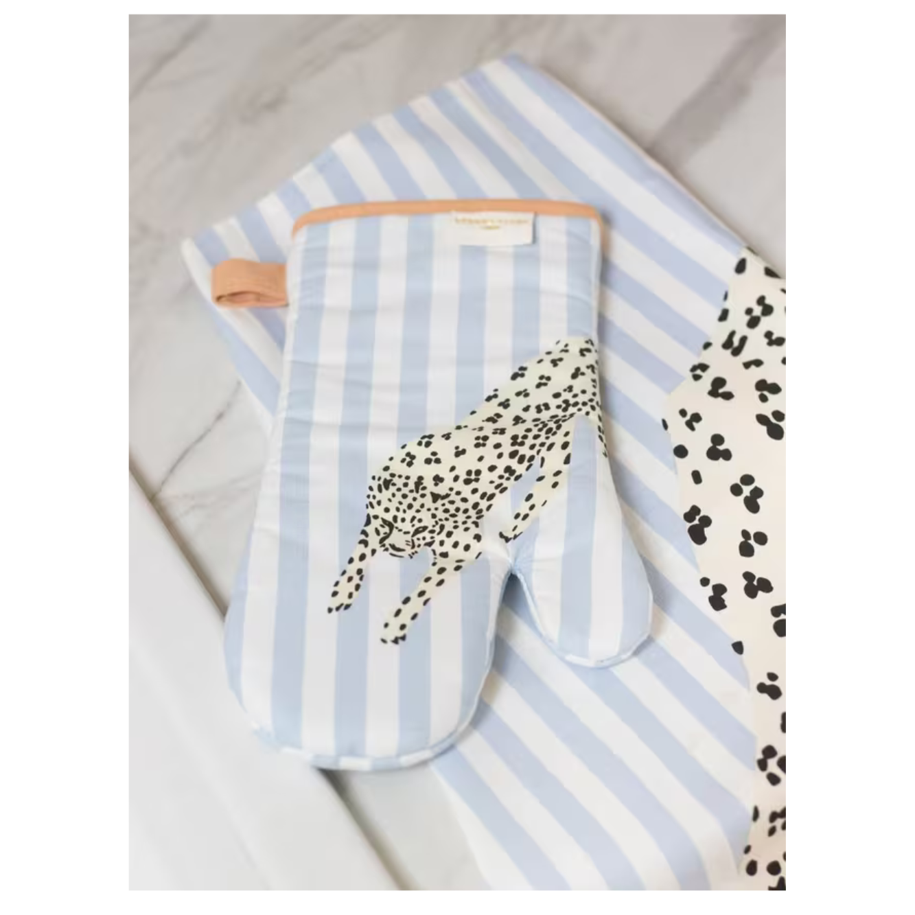 Yvonne Ellen London – Ofenhandschuh – Gepard