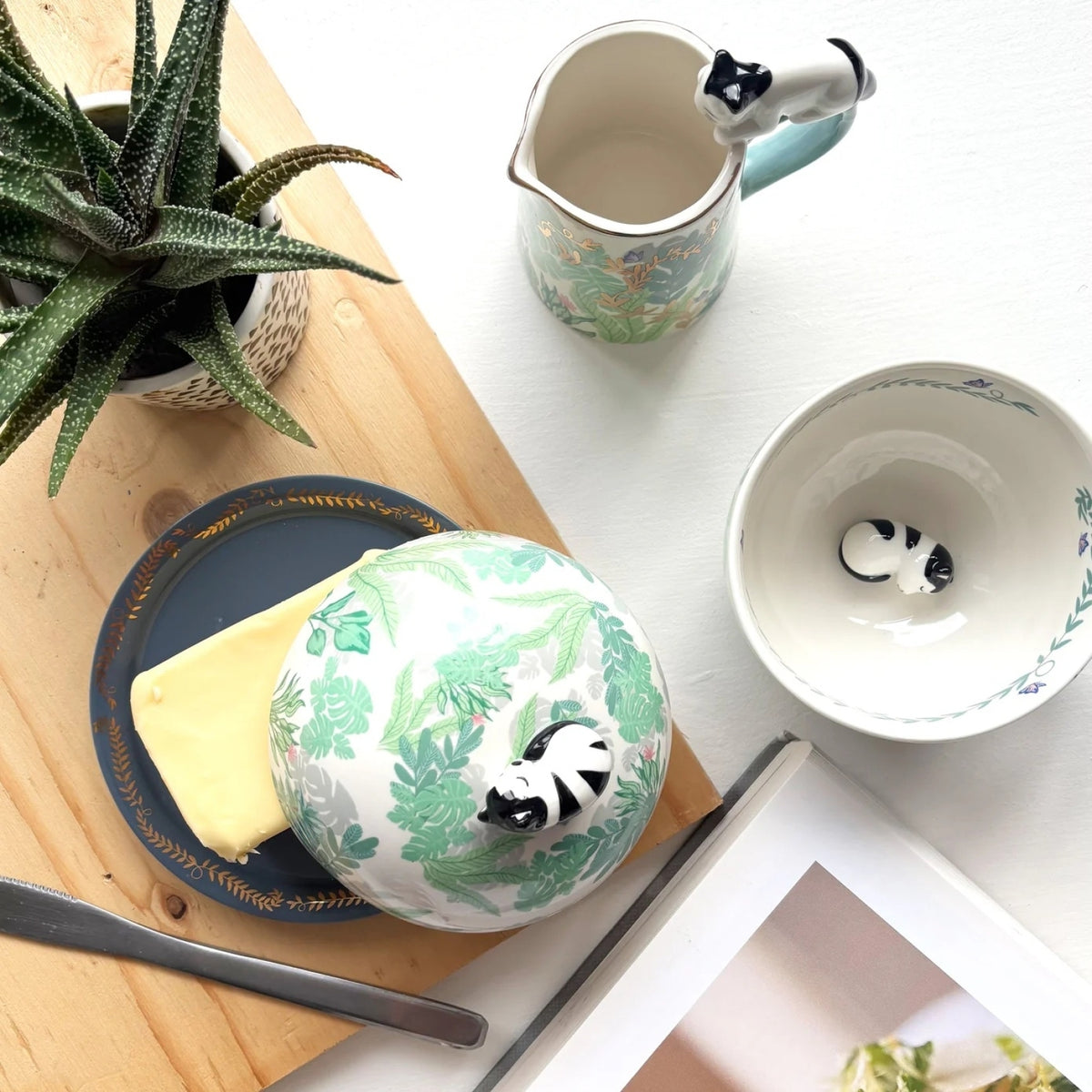 House of Disaster katten collectie Botervloot, mok en melkkannetje met 3 D Kat van Keramiek