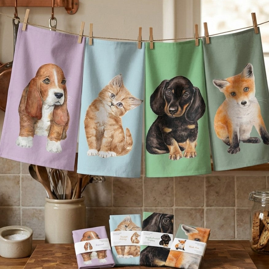 Bundel.Theedoeken.4 stuks.kitten,puppy teckel, hond en vosj