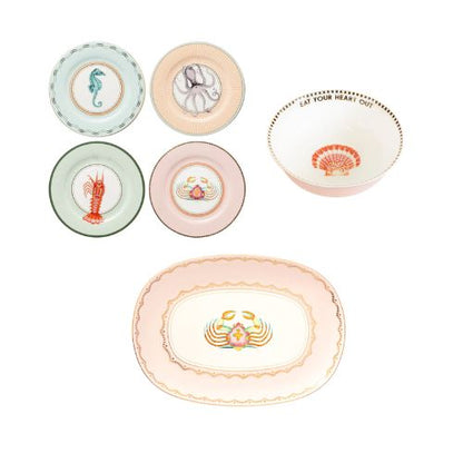 Overzicht bundel 4 ontbijtborden met zeeleven, ovale schaal met krab en schaal met schelp, pastelkleuren Yvonne Ellen London